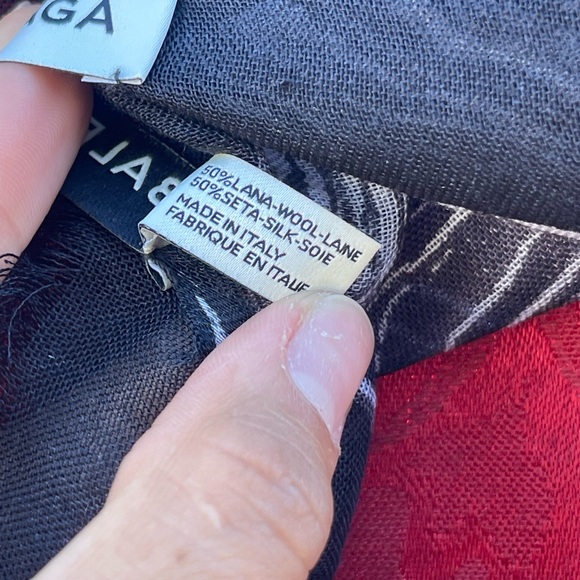 Balenciaga Black and White Swirl Scarf - Picture 4 of 5